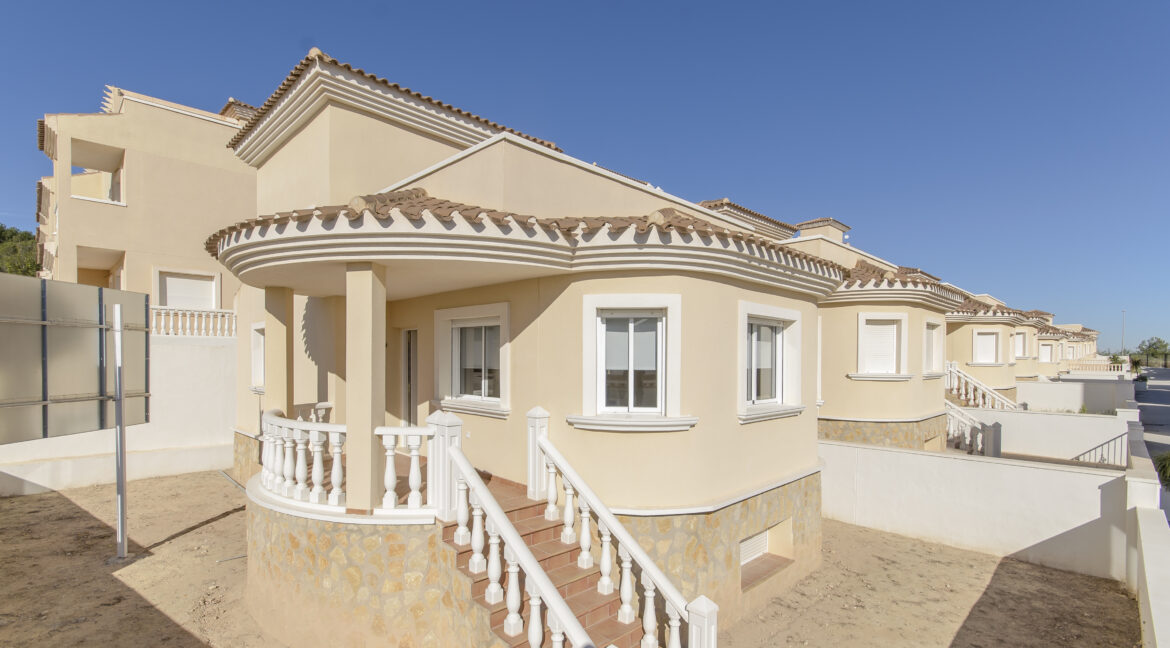 VILA DETACHED49