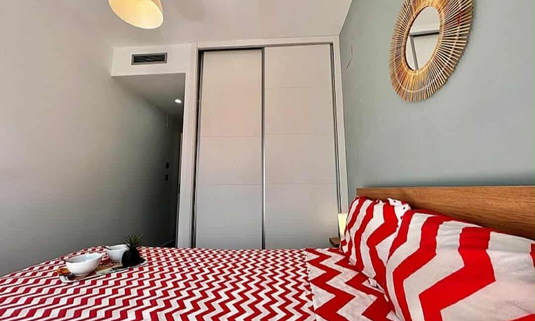 25a81af2-860a-4773-bc9d-44b3438833ba