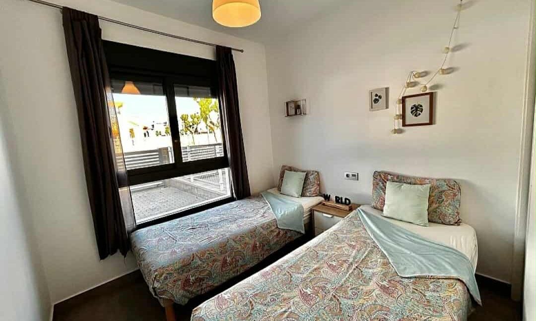 d58975ef-fcb1-4a86-bab2-01f7fe48fe49