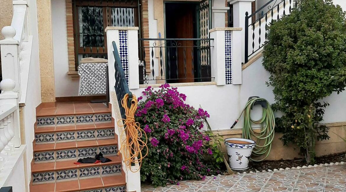 3e8ce2bc-1c20-47a9-93b6-689eca43829a