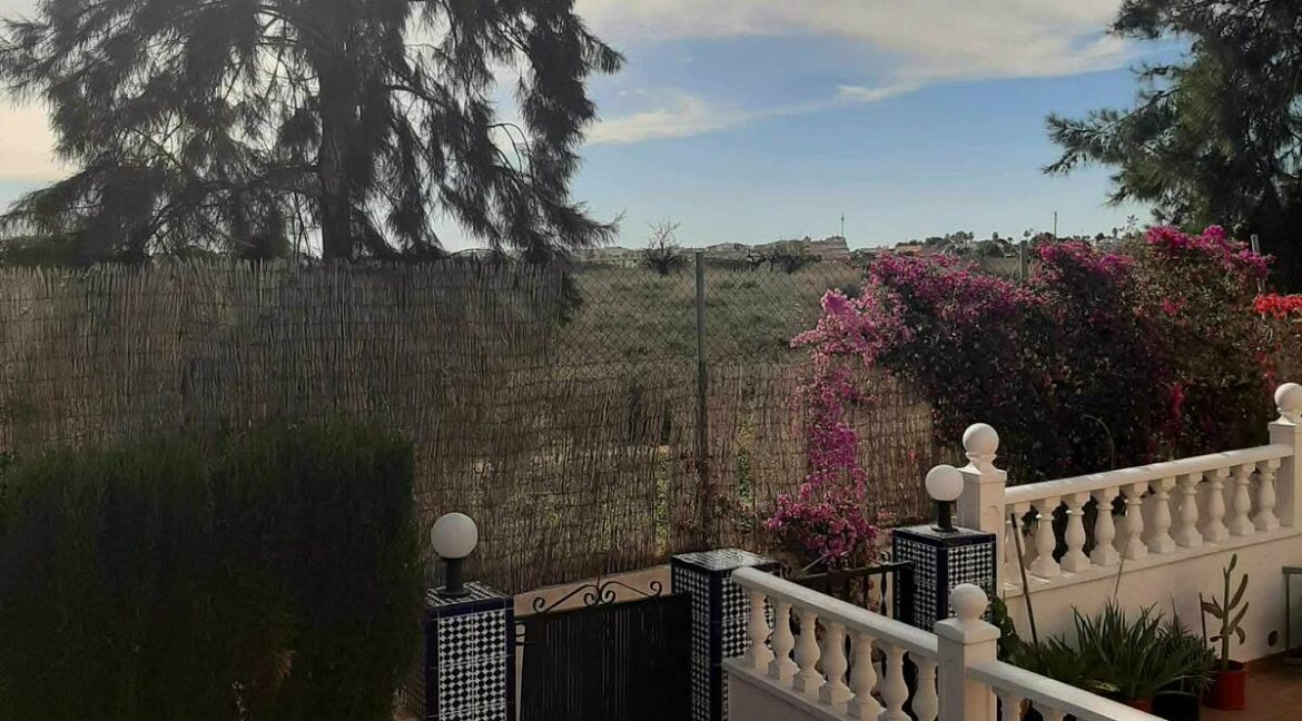 b5b06469-09f6-4145-8102-deeb7726b8b3