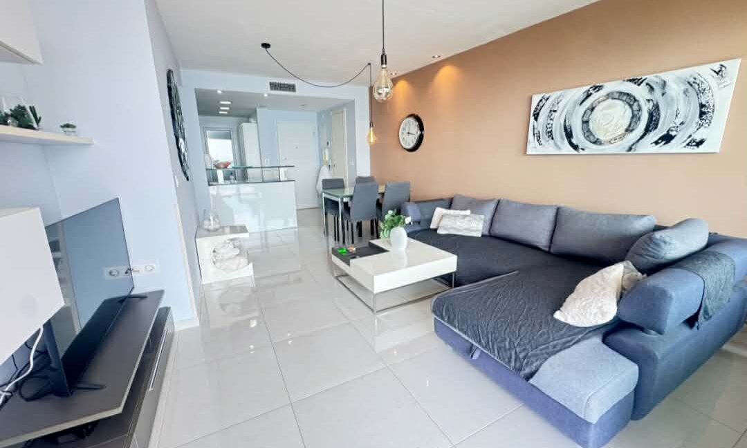 79ee13ea-1a03-41bb-86b0-a674e483c9b9