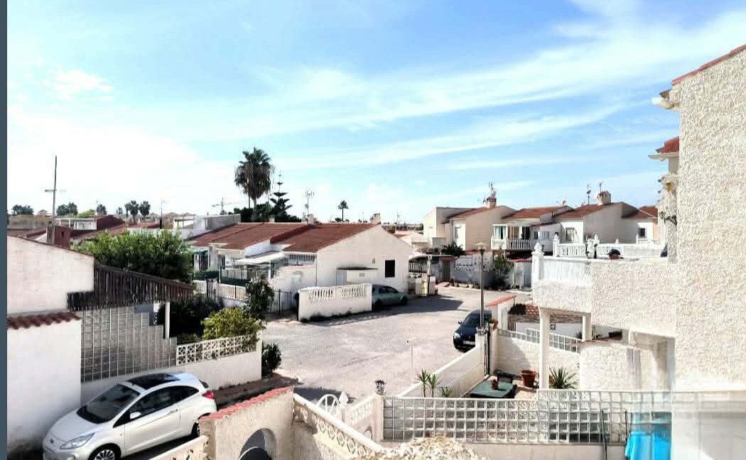 5948fbf9-aaff-4061-b57d-8d82d1798680