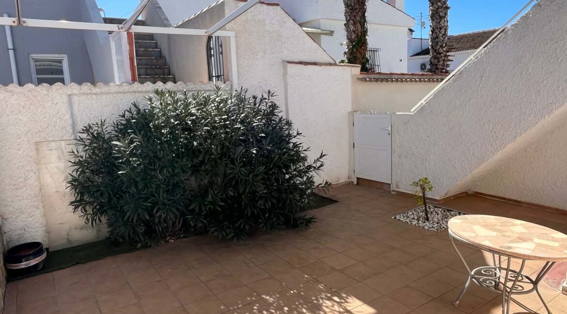 5e6b63db-4dbd-4fd2-bf70-9f8770880963