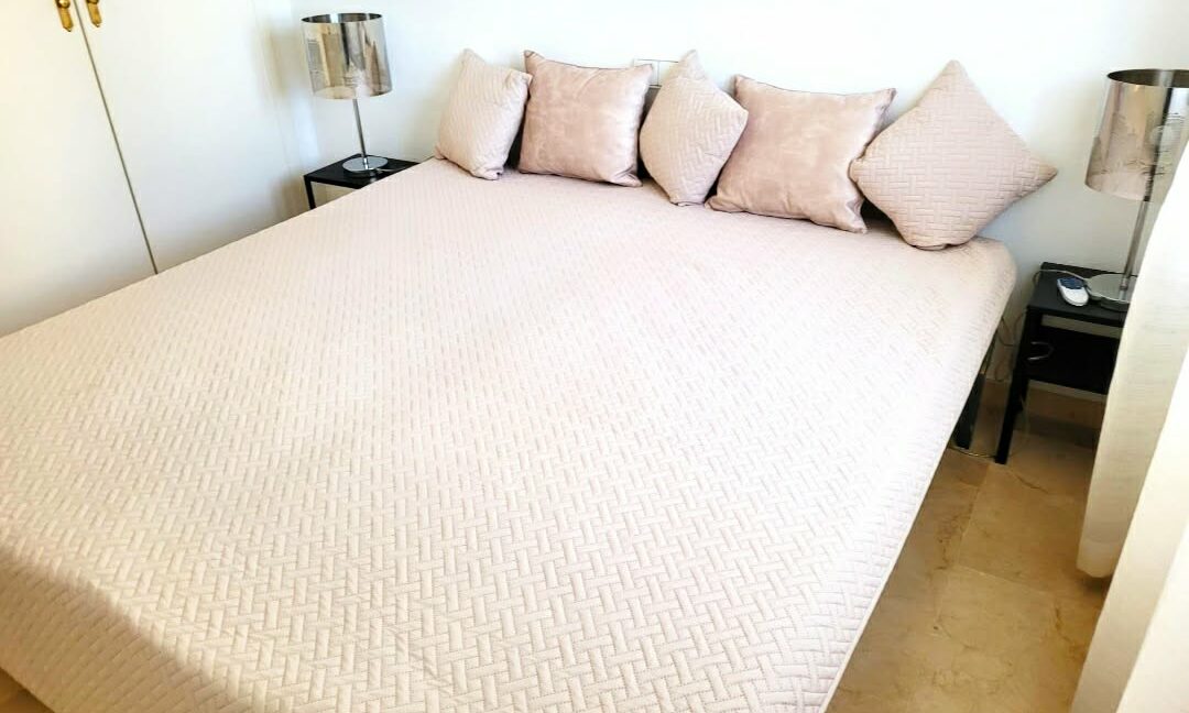 e4ac938f-bd18-49d5-9b52-a838a8cda077