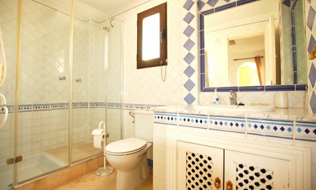 fc8960fd-5934-48b0-9f04-fefb36fa14e2